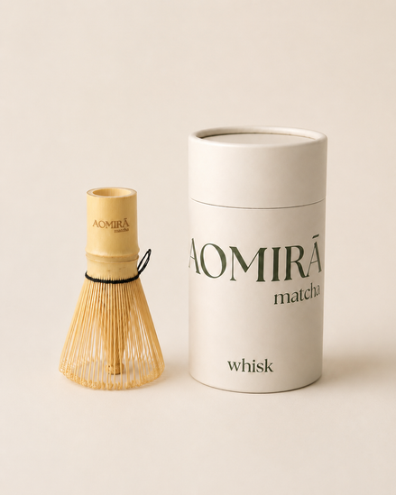 Babmoo Whisk and whisk box, Front side